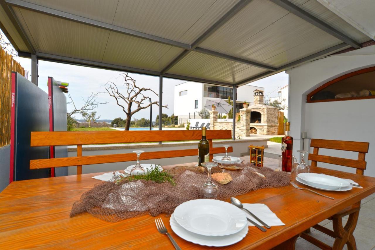 Apartments Violete 742 Пула Екстериор снимка