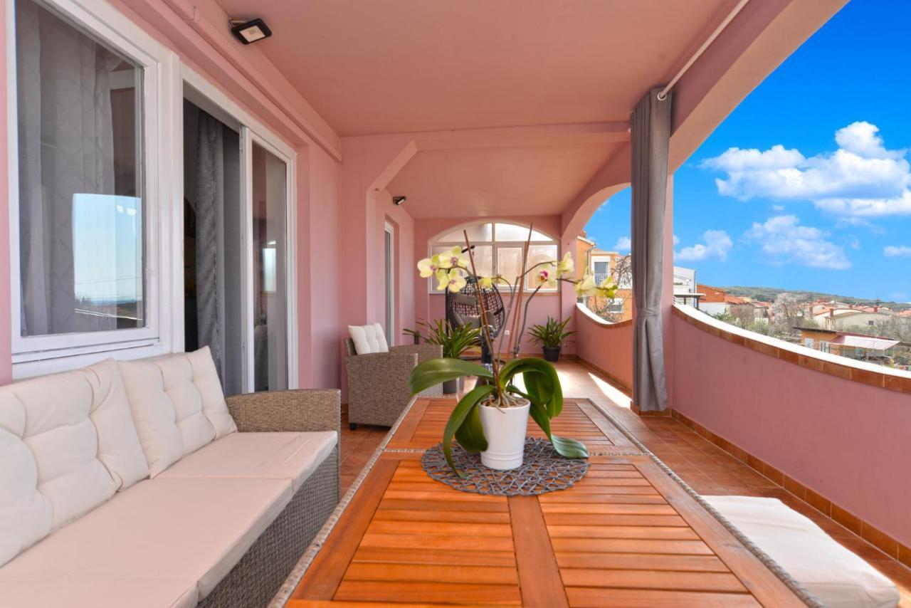 Apartments Violete 742 Пула Екстериор снимка