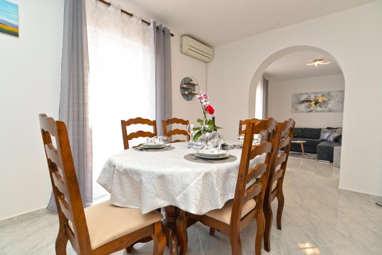 Apartments Violete 742 Пула Екстериор снимка