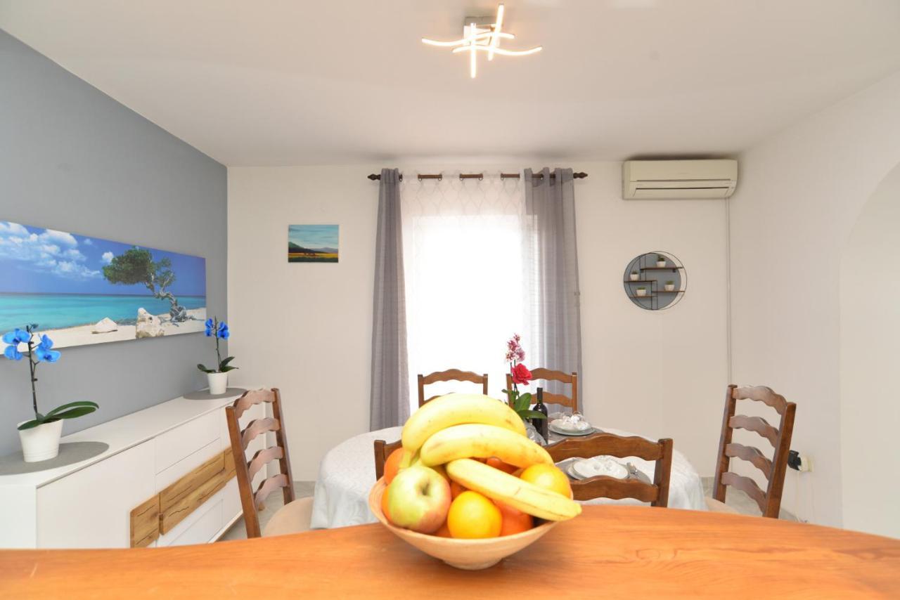 Apartments Violete 742 Пула Екстериор снимка
