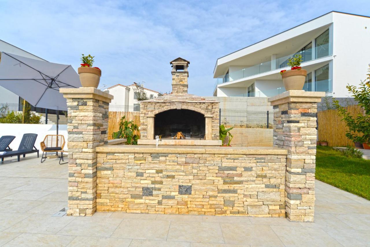Apartments Violete 742 Пула Екстериор снимка