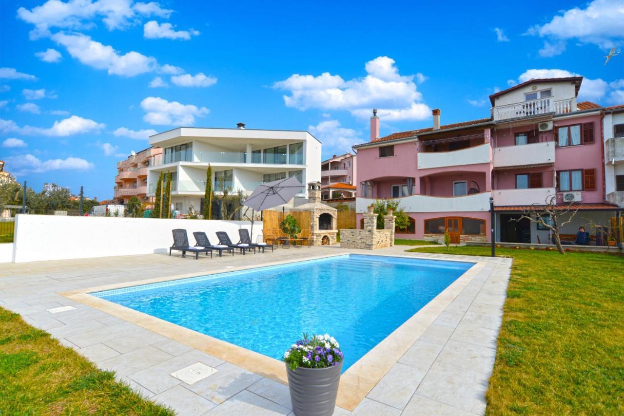 Apartments Violete 742 Пула Екстериор снимка